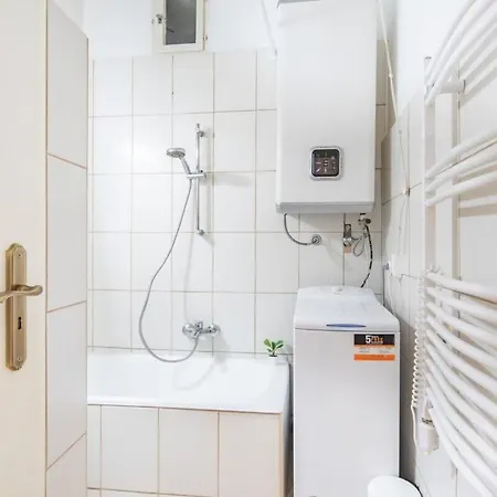 - Comfy - Easy Budapeste